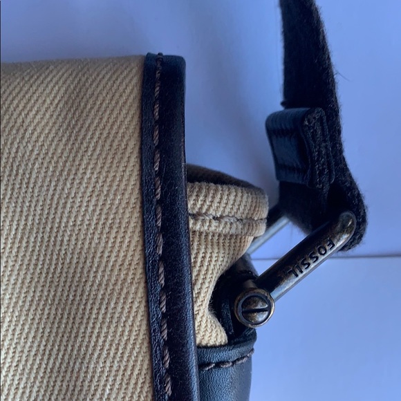 FOSSIL MESSENGER BAG Small, Tan Canvas - Picture 2 of 5